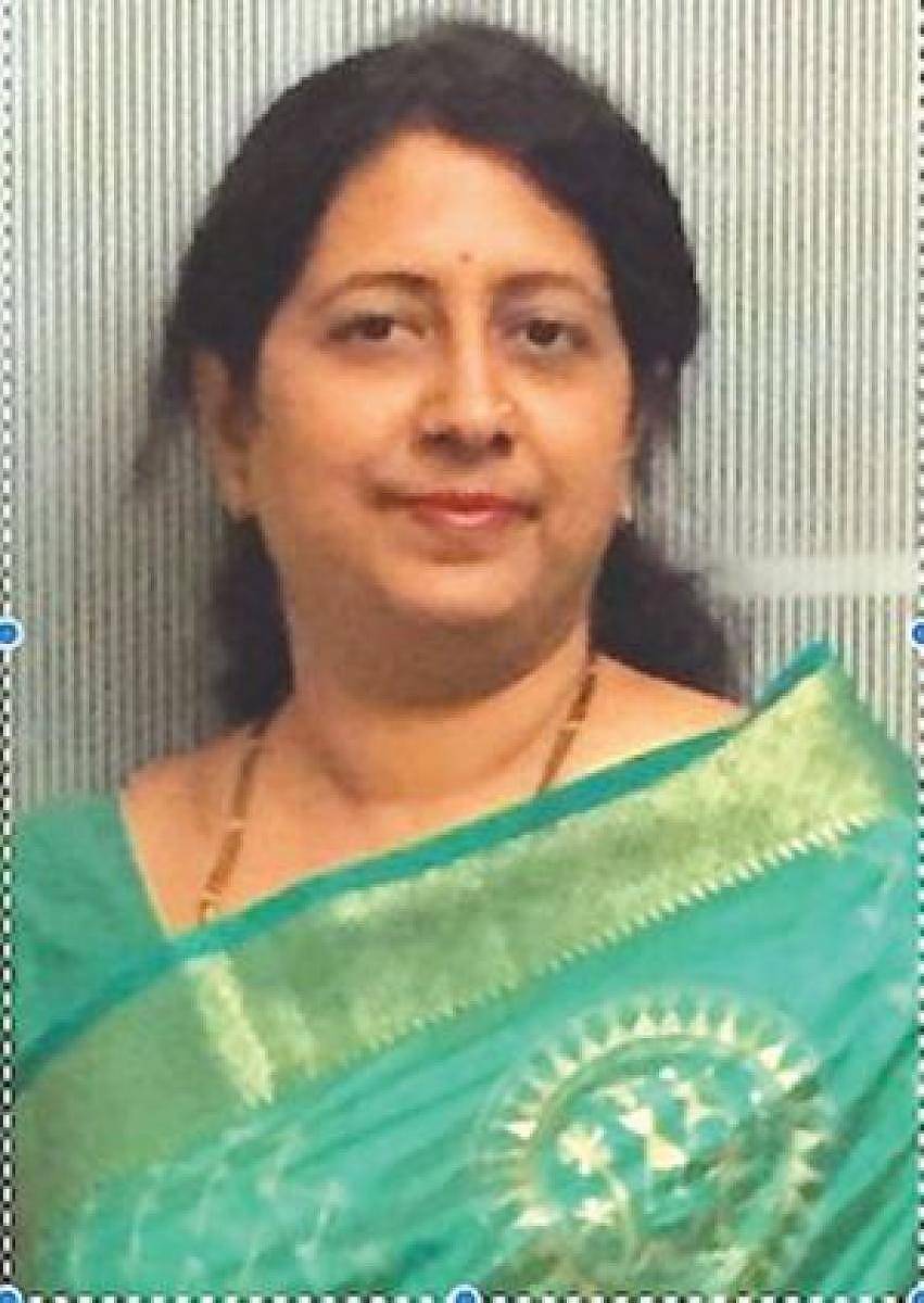 ಡಾ.ಸೀಮಾ ಸಾಂಬ್ರಾಣಿ