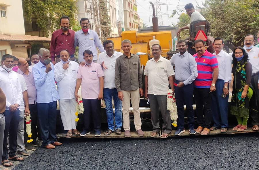 ಕೃಷ್ಣಬೈರೇಗೌಡ ಅವರು ಭುವನೇಶ್ವರಿನಗರದಲ್ಲಿ ರಸ್ತೆ ಅಭಿವೃದ್ಧಿ ಕಾಮಗಾರಿಗೆ ಚಾಲನೆ ನೀಡಿದರು