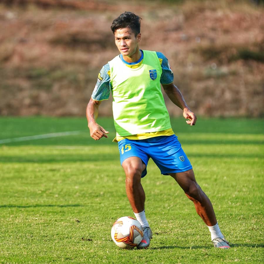 ಕೇರಳ ಬ್ಲಾಸ್ಟರ್ಸ್ ತಂಡದ ಜೀಕ್ಸನ್ ಸಿಂಗ್ ಅಭ್ಯಾಸ ಮಾಡಿದರು –ಟ್ವಿಟರ್ ಚಿತ್ರ