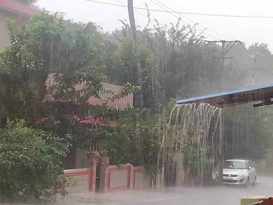 ಮೈಸೂರಿನ ಹುಣಸೂರಿನಲ್ಲಿ ಬುಧವಾರ ಸಾಧಾರಣ ಮಳೆ ಸುರಿಯಿತು