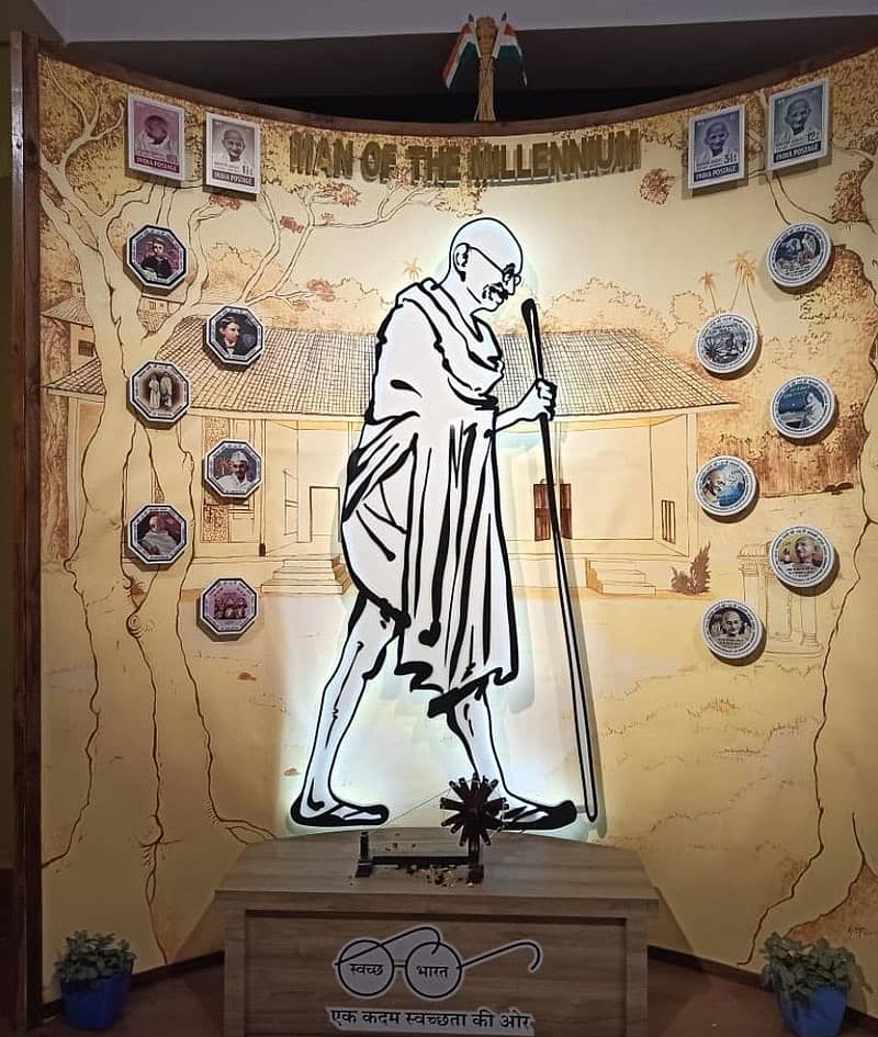 ಮಹಾತ್ಮ ಗಾಂಧೀಜಿಗೆ ಸಂಬಂಧಿಸಿದ ಅಂಚೆಚೀಟಿಗಳ ಪ್ರದರ್ಶನ