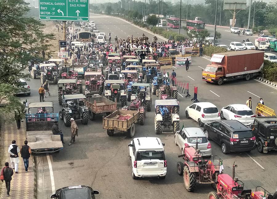 ಪಂಜಾಬ್ನಿಂದ ದೆಹಲಿಗೆ ಟ್ರ್ಯಾಕ್ಟರ್ ನಲ್ಲಿ ಆಗಮಿಸಿದ್ದ ರೈತರು: ಸಂಗ್ರಹ ಚಿತ್ರ-ಪಿಟಿಐ