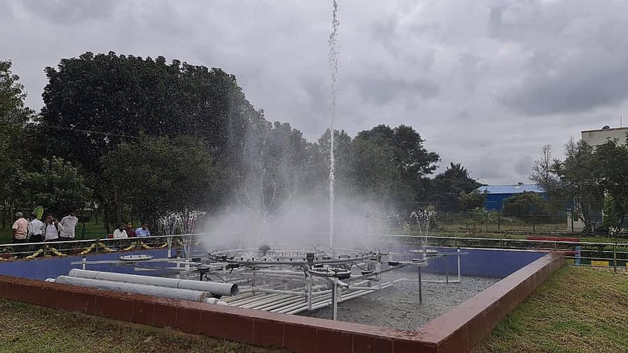 ಶನಿವಾರ ಉದ್ಘಾಟನೆಗೊಂಡ ನಿವೇದಿತಾ ನಗರದ ಸುಬ್ಬರಾವ್ ಉದ್ಯಾನದಲ್ಲಿನ ಮಲೀನ ನೀರನ್ನು ಶುದ್ಧೀಕರಿಸಿ ಬಳಕೆ ಮಾಡುವ ಸಂಗೀತ ಕಾರಂಜಿ