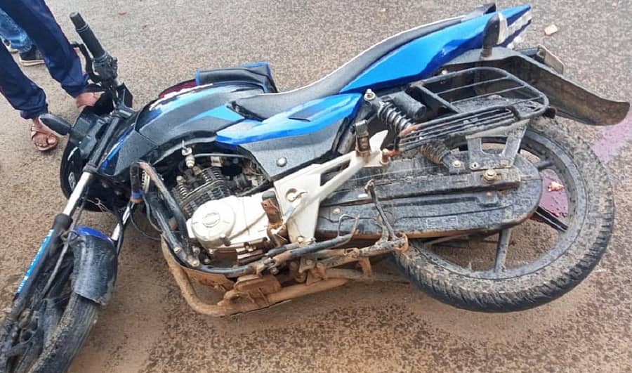 ಯುವಕರು ಸಂಚರಿಸುತ್ತಿದ್ದ ಬೈಕ್‌