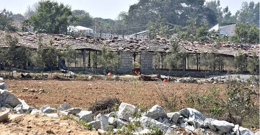 ಸ್ಫೋಟ ನಡೆದ ಸ್ಥಳದ ಮಗ್ಗುಲಲ್ಲೇ ಇರುವ ಹೆಂಚಿನ ಶೆಡ್
