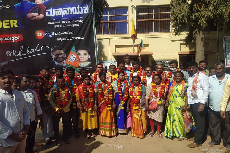 ಮಾಲೂರು ತಾಲ್ಲೂಕಿನ ನೊಸಗೆರೆ ಗ್ರಾ.ಪಂ ಅಧ್ಯಕ್ಷರಾಗಿ ಬಿಜೆಪಿ ಬೆಂಬಲಿತ ದೀಪಿಕಾ ಹಾಗೂ ಉಪಾಧ್ಯಕ್ಷರಾಗಿ ಎನ್.ವಿ. ಈಶ್ವರಿ ಆಯ್ಕೆಯಾಗಿದ್ದಾರೆ