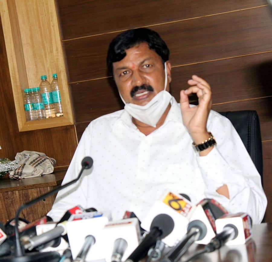 ರಮೇಶ ಜಾರಕಿಹೊಳಿ