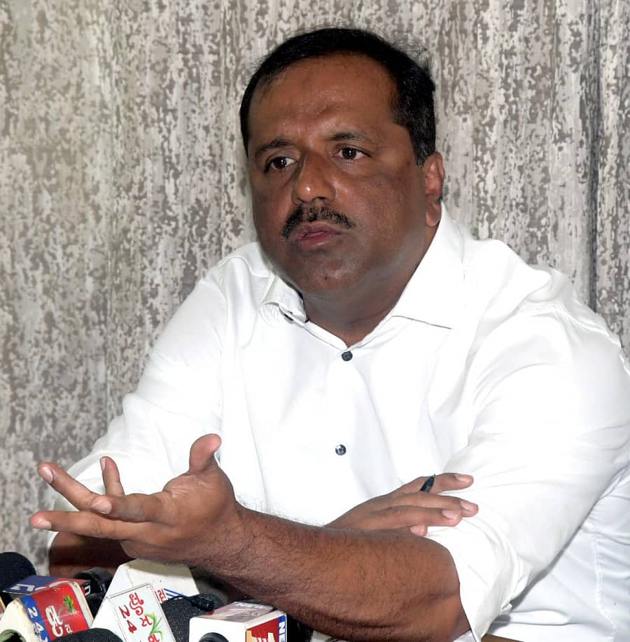 ಶಾಸಕ ಯು.ಟಿ.ಖಾದರ್