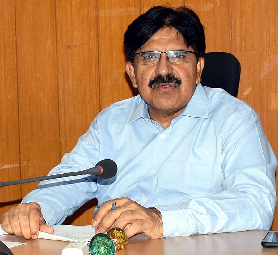 ಎಲ್.ಕೆ. ಅತೀಕ್