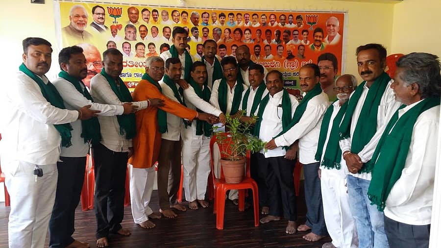 ಕಾಳಗಿಯಲ್ಲಿ ಬುಧವಾರ ಬಿಜೆಪಿ ರೈತ ಮೋರ್ಚಾದಿಂದ ರೈತ ಜಾಗೃತಿ ಅಭಿಯಾನಕ್ಕೆ ಚಾಲನೆ ನೀಡಲಾಯಿತು