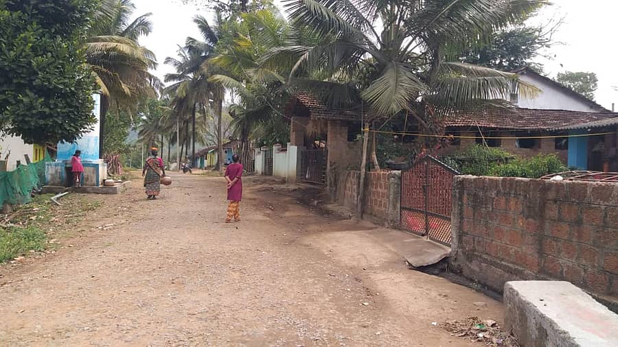 ನರಸಿಂಹರಾಜಪುರ ತಾಲ್ಲೂಕು ಮುತ್ತಿನಕೊಪ್ಪ ಗ್ರಾಮ ಪಂಚಾಯಿತಿಗೆ ಸೇರಿದ ಆಲ್ದಾರ ಗ್ರಾಮದ ಒಂದು ನೋಟ