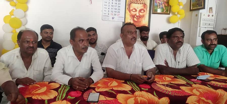 ಸುದ್ದಿಗೋಷ್ಠಿಯಲ್ಲಿ ಜೆಡಿಎಸ್ ತಾಲ್ಲೂಕು ಘಟಕದ ಅಧ್ಯಕ್ಷ ರಾಜಶೇಖರ್ ಮಾತನಾಡಿದರು