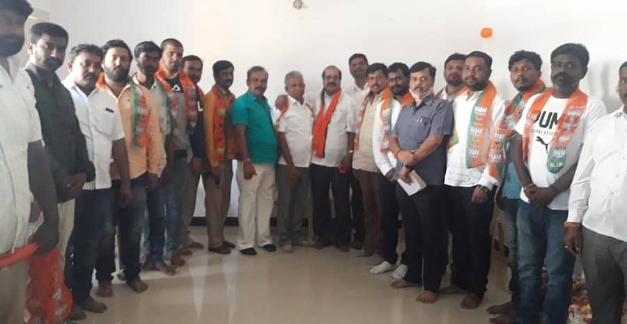 ಪೂರ್ವಭಾವಿ ಸಭೆಯಲ್ಲಿ ಬಿಜೆಪಿ ಮುಖಂಡರು ಪಾಲ್ಗೊಂಡಿದ್ದರು