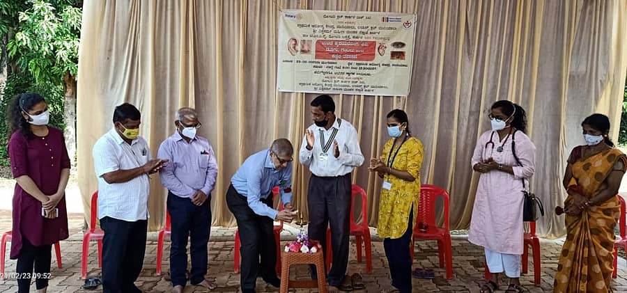 ಹೆಬ್ರಿ ಸಮೀಪದ ಮುನಿಯಾಲು ಪ್ರಾಥಮಿಕ ಆರೋಗ್ಯ ಕೇಂದ್ರದಲ್ಲಿ ನಡೆದ ಆರೋಗ್ಯ ತಪಾಸಣಾ ಶಿಬಿರವನ್ನು ಕಾರ್ಕಳ ರೋಟರಿ ಕ್ಲಬ್ ರಾಕ್ಸಿಟಿಯ ಮೋಹನ ಶೆಣೈ ಉದ್ಘಾಟಿಸಿದರು.