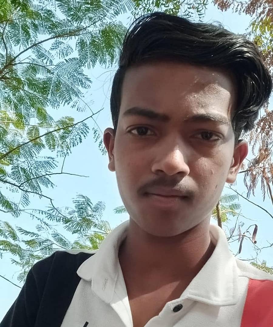 ಮಹೇಶ ಕೊಳ್ಳಿ