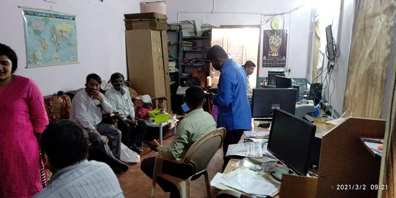 ದೇವೇಂದ್ರಪ್ಪ ಮನೆಯಲ್ಲಿ ಶೋಧ ನಡೆಸಲಾಗುತ್ತಿದೆ