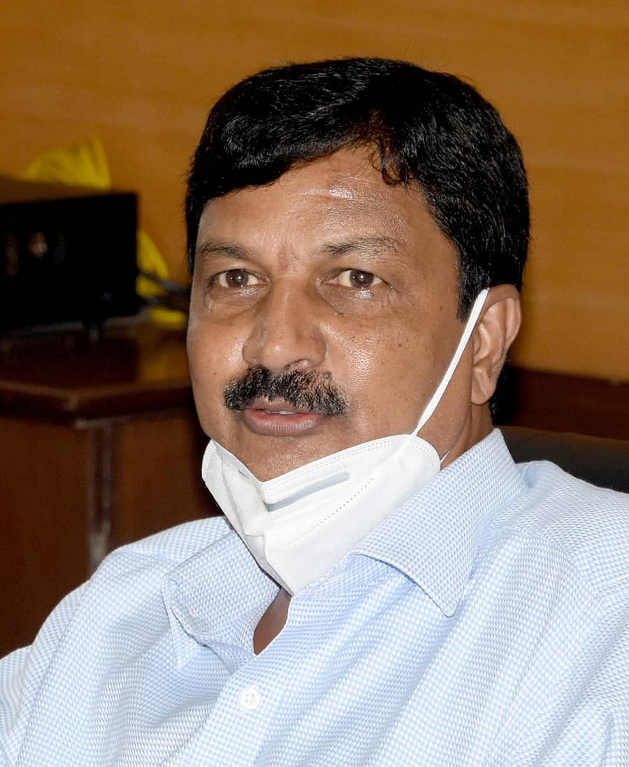 ರಮೇಶ್ ಜಾರಕಿಹೊಳಿ