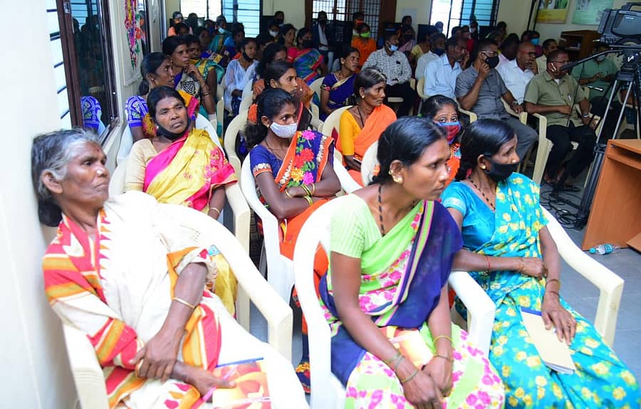 ಕಾರ್ಯಕ್ರಮದಲ್ಲಿ ಭಾಗವಹಿಸಿದ್ದ ಮಹಿಳೆಯರು