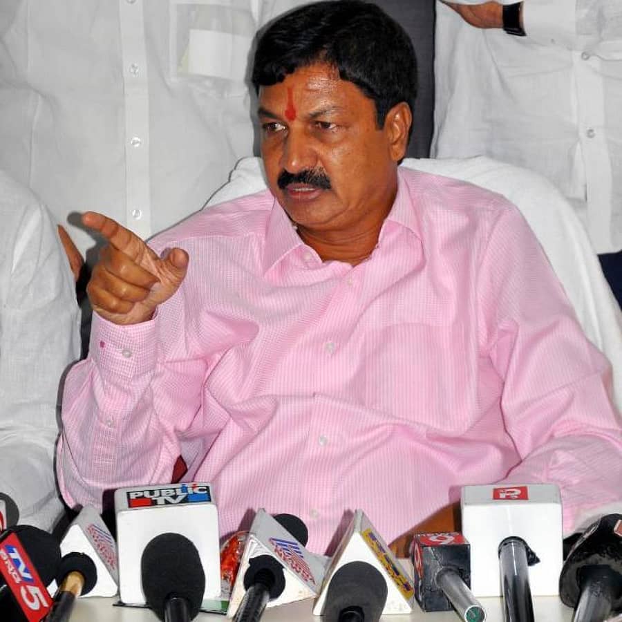 ಮಾಜಿ ಸಚಿವ ರಮೇಶ್ ಜಾರಕಿಹೊಳಿ 