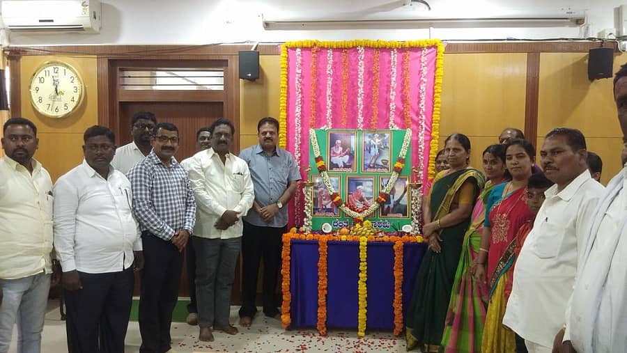 ದಾವಣಗೆರೆಯಲ್ಲಿ ಕಾಯಕ ಶರಣರ ಜಯಂತಿ ಕಾರ್ಯಕ್ರಮ ಗುರುವಾರ ನಡೆಯಿತು