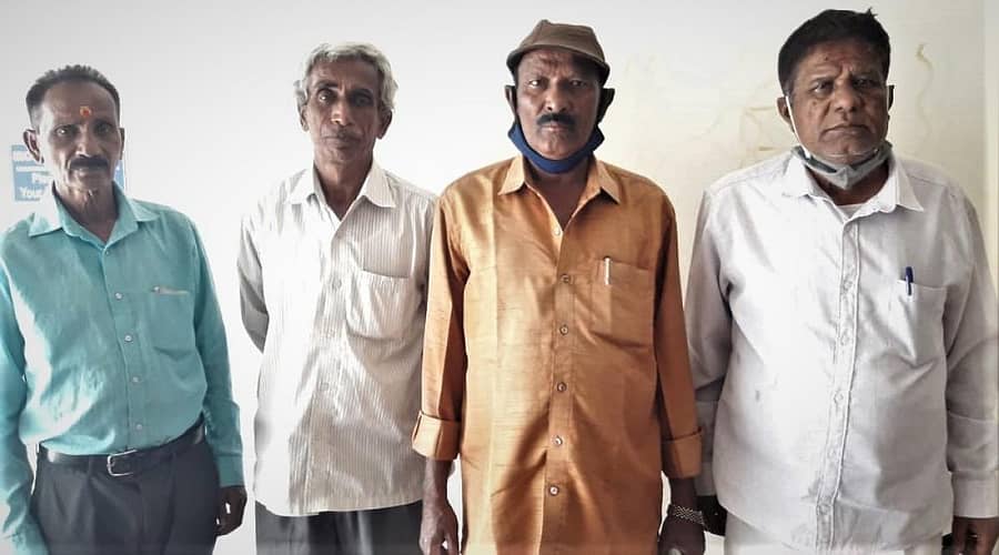 ಪತ್ರಿಕಾಗೋಷ್ಠಿಯಲ್ಲಿ ವೀರಣ್ಣ, ಹನುಮಂತರಾಯಪ್ಪ ಉಪಸ್ಥಿತರಿದ್ದರು