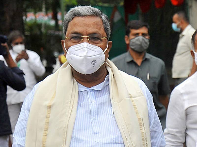 ಮಾಜಿ ಮುಖ್ಯಮಂತ್ರಿ ಸಿದ್ದರಾಮಯ್ಯ 