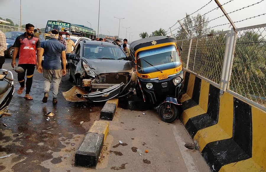 ಕಾರು–ಆಟೊ ಡಿಕ್ಕಿ