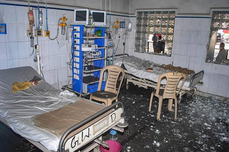 ಕಾನ್ಪುರದ ಎಲ್ಪಿಎಸ್ ಇನ್ಸ್ಟಿಟ್ಯೂಟ್ ಆಫ್ ಕಾರ್ಡಿಯಾಲಜಿ ಆಸ್ಪತ್ರೆಯಲ್ಲಿ ಅಗ್ನಿ ಆಕಸ್ಮಿಕದಿಂದ ಉಂಟಾಗಿರುವ ಹಾನಿಯ ದೃಶ್ಯ –ಪಿಟಿಐ ಚಿತ್ರ