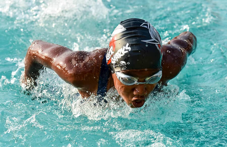 ಮೋನ್ಯಾ ಕೌಸುಮಿ ಅವರ ಈಜಿನ ಭಂಗಿ –ಪ್ರಜಾವಾಣಿ ಸಂಗ್ರಹ ಚಿತ್ರ