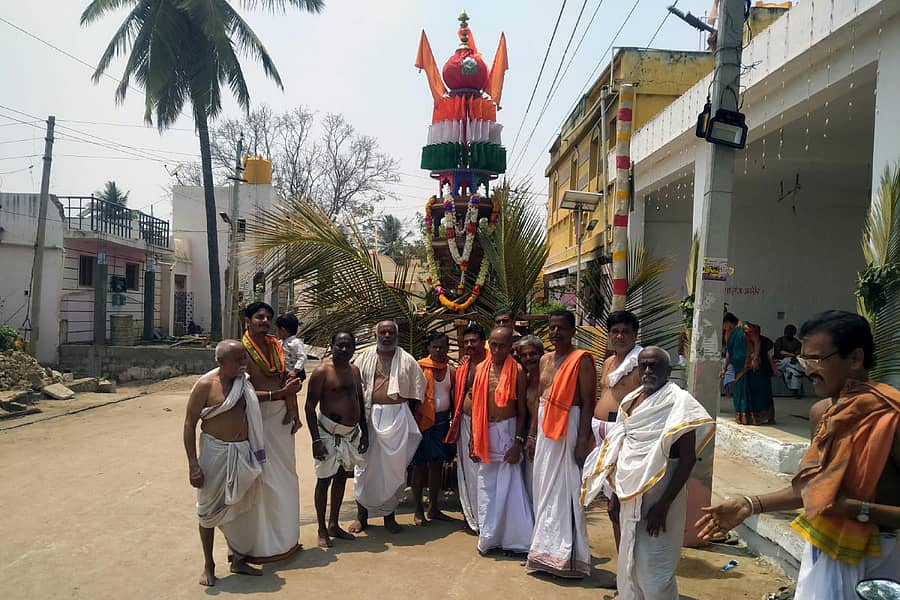 ಹನುಮಸಾಗರದ ರುಕ್ಮಿಣಿ ಸಹಿತ ಪಾಂಡುರಂಗ ದೇವರ ಜಾತ್ರಾ ಮಹೋತ್ಸವದ ಪ್ರಯುಕ್ತ ರಥೋತ್ಸವ ಜರುಗಿತು