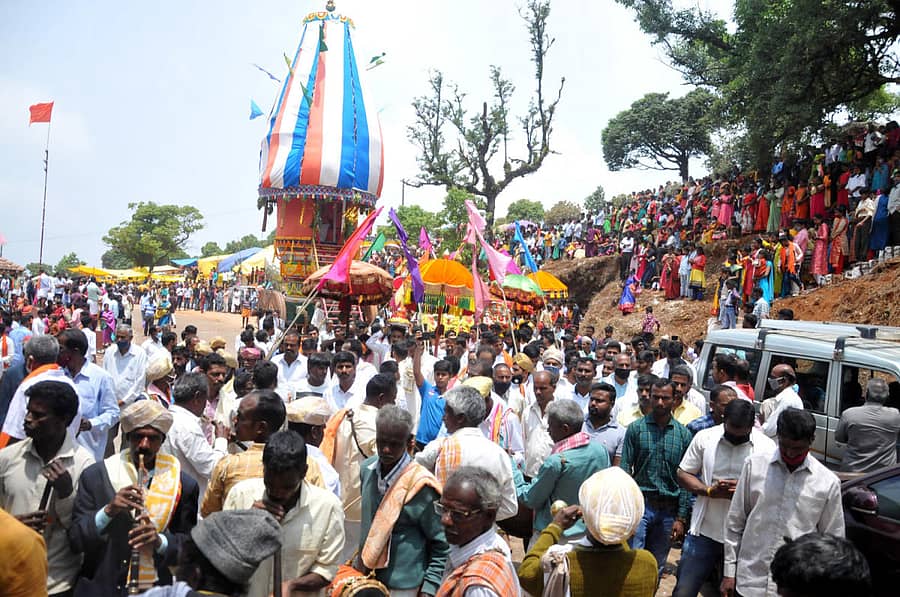 ಚಿಕ್ಕಮಗಳೂರು ತಾಲ್ಲೂಕಿನ ಚಂದ್ರದ್ರೋಣ ಪರ್ವತ ಶ್ರೇಣಿಯ ಸೀತಾಳಯ್ಯನಗಿರಿಯ ಸೀತಾಳ ಮಲ್ಲಿಕಾರ್ಜುನ ಸ್ವಾಮಿ ರಥೋತ್ಸವ ಮಂಗಳವಾರ ಜರುಗಿತು.