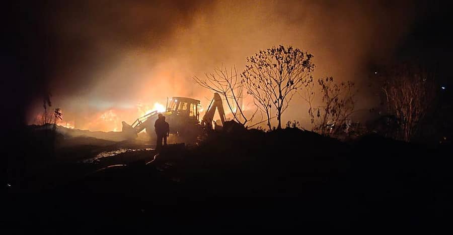 ಪಚ್ಚನಾಡಿ ಡಂಪಿಂಗ್ ಯಾರ್ಡ್ನಲ್ಲಿ ಭಾನುವಾರ ರಾತ್ರಿ ಬೆಂಕಿ ಅವಘಡ ಸಂಭವಿಸಿದೆ