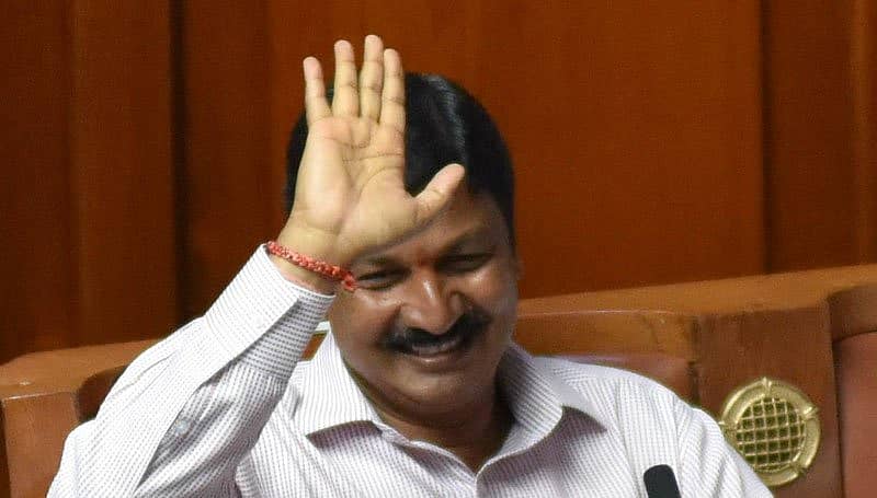 ರಮೇಶ್ ಜಾರಕಿಹೊಳಿ