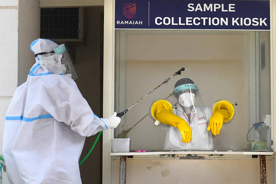 ಕೊರೊನಾ ವೈರಸ್ ಸೋಂಕು ಪರೀಕ್ಷೆಗೆ ಗಂಟಲು ದ್ರವ ಮಾದರಿ ಸಂಗ್ರಹಿಸುವ ಕೇಂದ್ರ–ಸಾಂದರ್ಭಿಕ ಚಿತ್ರ