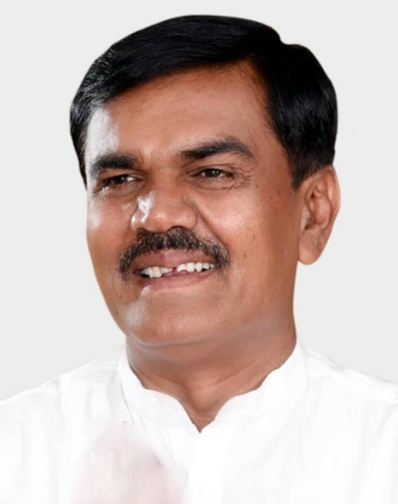 ಕರ್ನಾಟಕ ರಾಜ್ಯ ಆಹಾರ ಮತ್ತು ನಾಗರಿಕ ಸರಬರಾಜು ನಿಗಮದ ಅಧ್ಯಕ್ಷ ಎ.ಎಸ್. ಪಾಟೀಲ ನಡಹಳ್ಳಿ