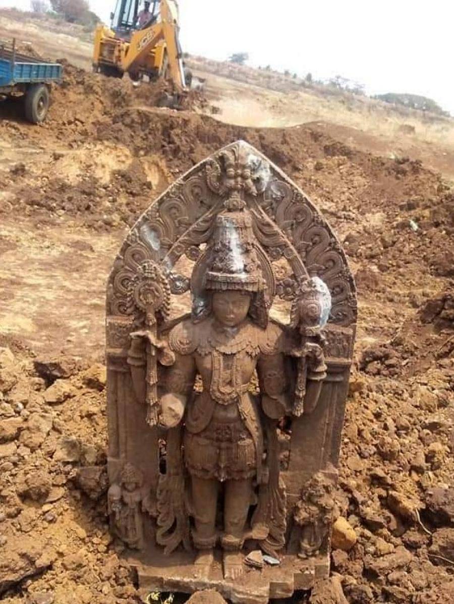 ಹಾಗಲವಾಡಿ ಕೆರೆಯಲ್ಲಿ ದೊರೆತ ವಿಗ್ರಹ