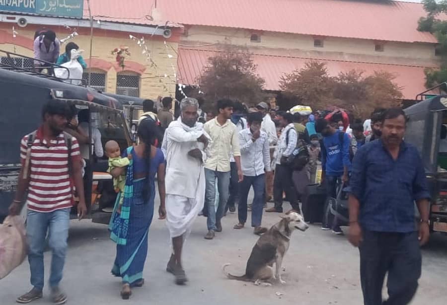 ಸೈದಾಪುರ ರೈಲು ನಿಲ್ದಾಣಲ್ಲಿ ಕಂಡು ಬಂದ ದೃಶ್ಯ