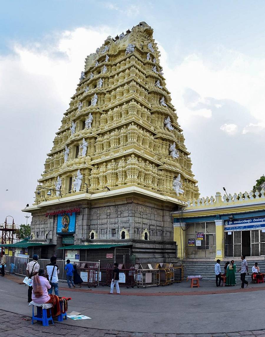 ಚಾಮುಂಡೇಶ್ವರಿ ದೇಗುಲ