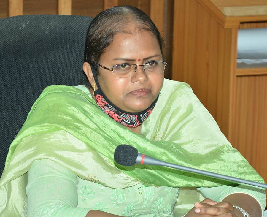 ರಾಗಪ್ರಿಯಾ.ಆರ್