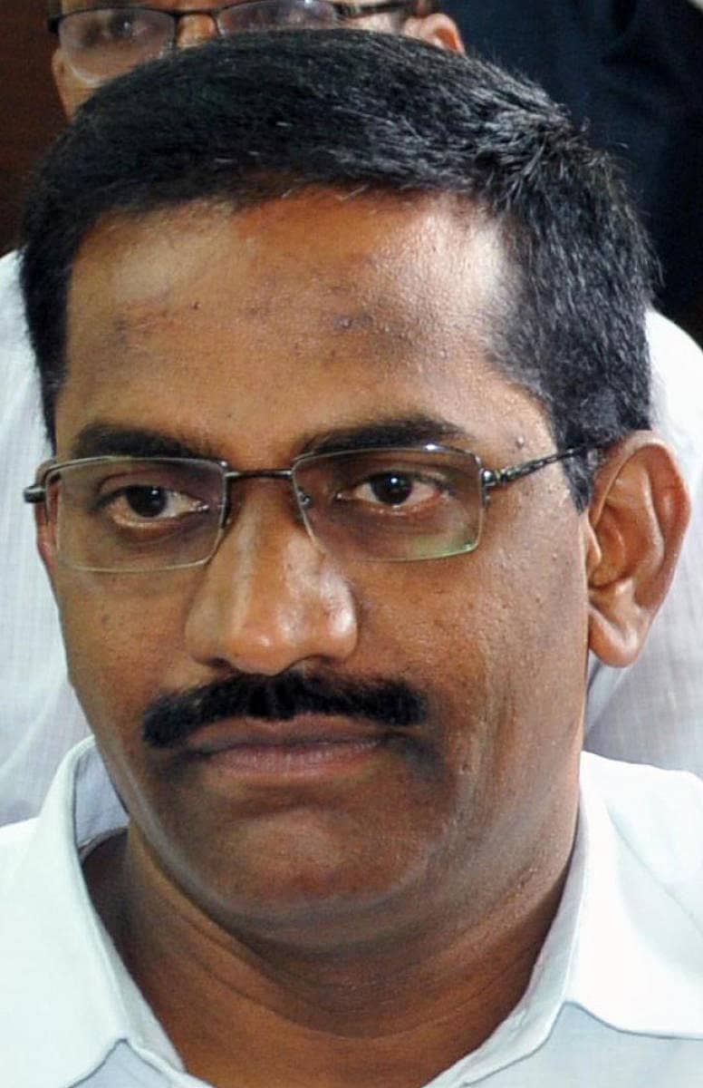 ಡಾ.ಎಚ್‌.ಎಲ್‌.ನಾಗರಾಜ್‌