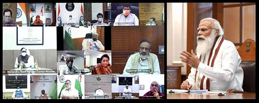 ನವದೆಹಲಿಯಲ್ಲಿ ಶುಕ್ರವಾರ ಪ್ರಧಾನಿ ನರೇಂದ್ರ ಮೋದಿ ಅವರು ಕೋವಿಡ್‌ ಕುರಿತು ವಿಡಿಯೊ ಕಾನ್ಫರೆನ್ಸ್ ಮೂಲಕ ಸಭೆ ನಡೆಸಿದರು –ಪಿಟಿಐ ಚಿತ್ರ