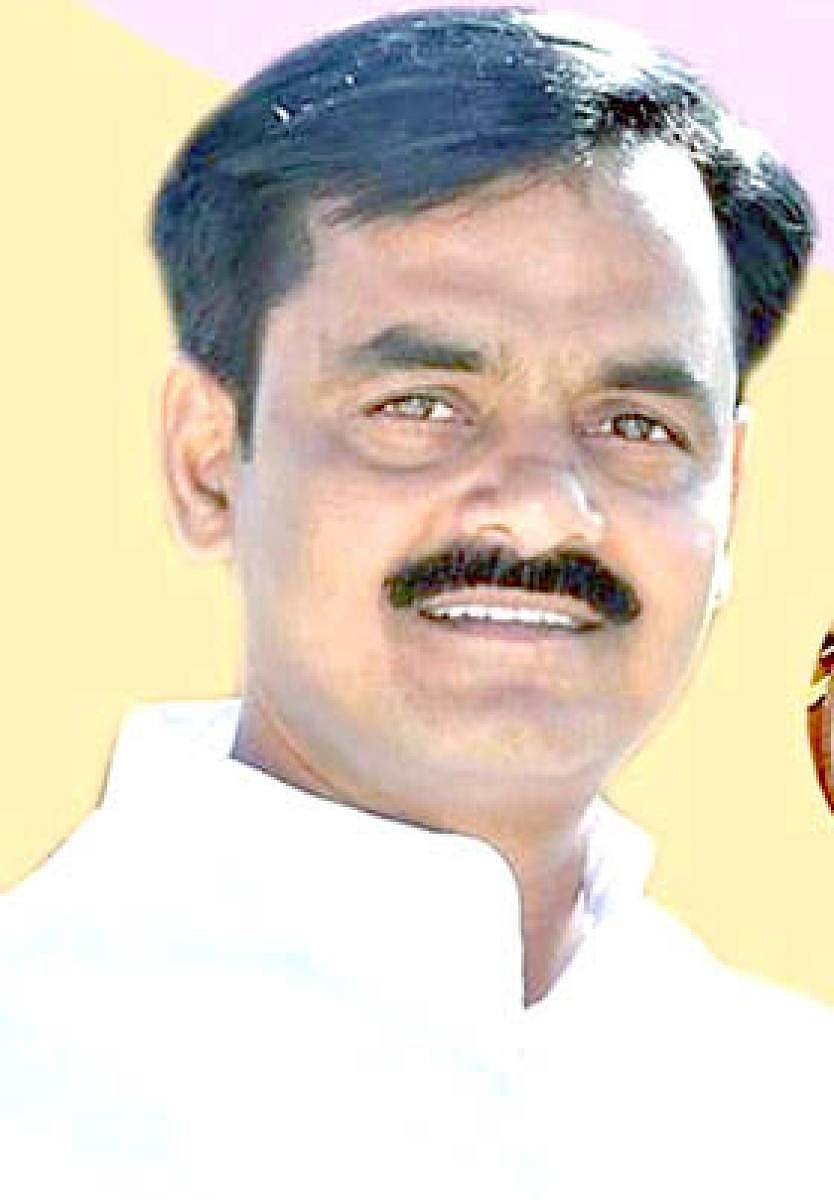 ಆರ್.ಎಸ್.ಪಾಟೀಲ ಕುಚಬಾಳ