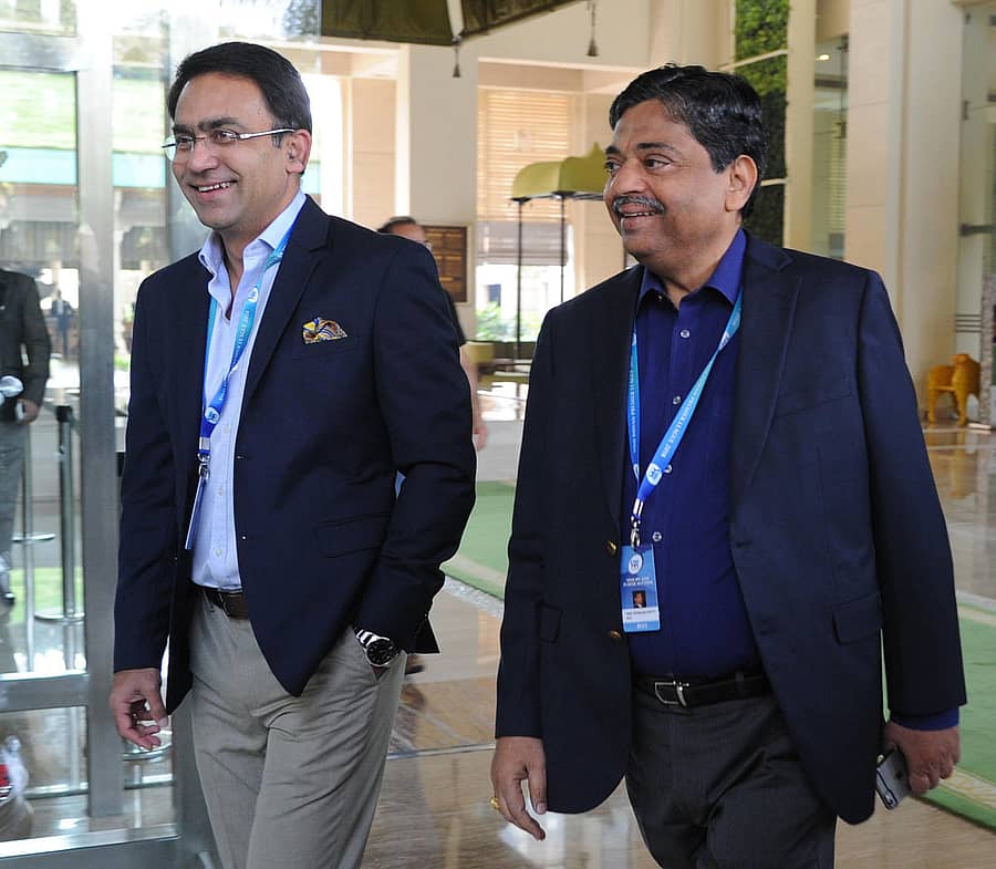 ಸಾಬಾ ಕರೀಂ (ಎಡ)– ಪ್ರಜಾವಾಣಿ ಸಂಗ್ರಹ ಚಿತ್ರ