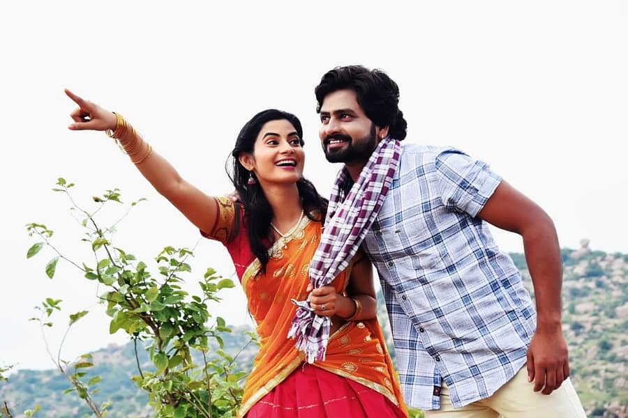 ಚಿ.ಸೌ. ಕನ್ಯಾಕುಮಾರಿ ಚಿತ್ರದ ನಾಯಕ ರಾಘವೇಂದ್ರ ಮತ್ತು ನಾಯಕಿ ಶ್ರುತಿ