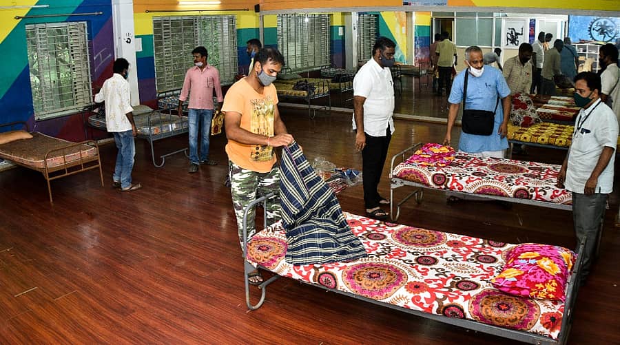 ಆಮ್ಲಜನಕ ಸಹಿತ ಉಚಿತ ಕೋವಿಡ್ ಕೇರ್ ಸೆಂಟರ್ / ಪ್ರಜಾವಾಣಿ ಚಿತ್ರ: ತಾಜುದ್ದೀನ್ ಆಜಾದ್