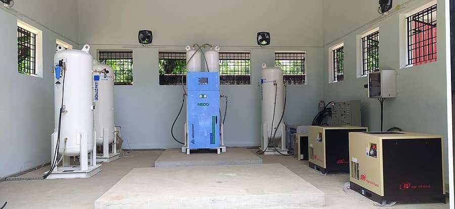 ಯಲ್ಲಾಪುರದ ತಾಲ್ಲೂಕು ಆಸ್ಪತ್ರೆಯಲ್ಲಿ ನಿರ್ಮಾಣ ಹಂತದಲ್ಲಿರುವ ಆಮ್ಲಜನಕ ಉತ್ಪಾದನಾ ಘಟಕ