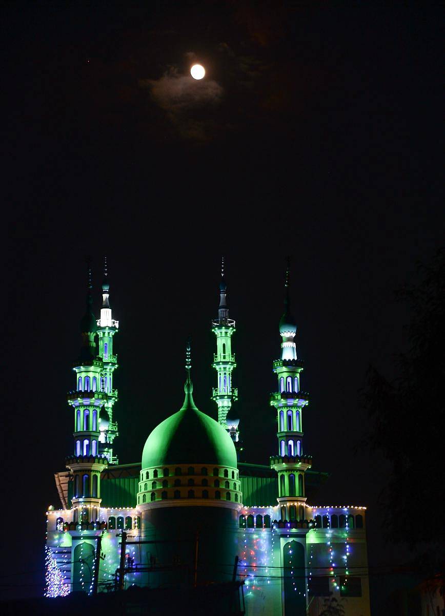 ದಾವಣಗೆರೆಯ ಕೆಟಿಜೆ ನಗರದಲ್ಲಿರುವ ಮಸಜಿದ್–ಎ–ಖಿಜರಿಯಾ ಮಸೀದಿ (ಸಂಗ್ರಹ ಚಿತ್ರ)