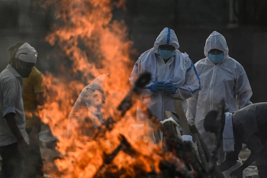 ಕೋವಿಡ್–19ನಿಂದ ಮೃತಪಟ್ಟವರ ಅಂತ್ಯ ಸಂಸ್ಕಾರ ನಡೆಸುತ್ತಿರುವುದು–ಸಾಂದರ್ಭಿಕ ಚಿತ್ರ