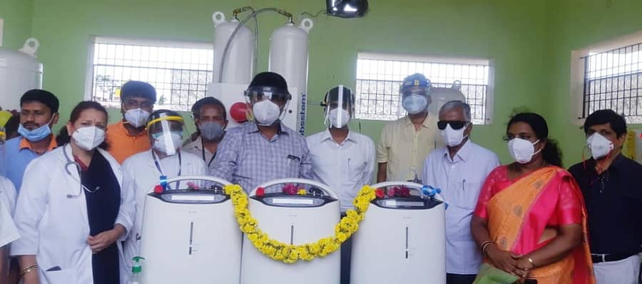 ಶಿಕಾರಿಪುರದ ಸರ್ಕಾರಿ ಆಸ್ಪತ್ರೆಯಲ್ಲಿ ಶನಿವಾರ ನೂತನ ಆಮ್ಲಜನಕ ಉತ್ಪಾದನಾ ಘಟಕವನ್ನು ಸಂಸದ ಬಿ.ವೈ. ರಾಘವೇಂದ್ರ ಉದ್ಘಾಟಿಸಿದರು