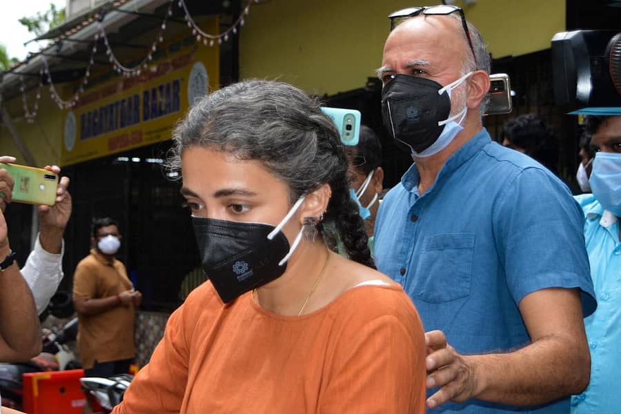 ಗೋವಾದ ಸೆಷನ್ಸ್ ನ್ಯಾಯಾಲಯದಿಂದ ಹೊರ ನಡೆದ ತೆಹಲ್ಕಾದ ಮಾಜಿ ಪ್ರಧಾನ ಸಂಪಾದಕ ತರುಣ್ ತೇಜ್ಪಾಲ್ –ಎಎಫ್ಪಿ ಚಿತ್ರ